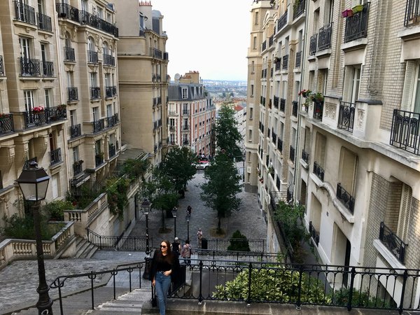 Découvrez l'élégance de la maison Rignault : agence immobilière parisienne